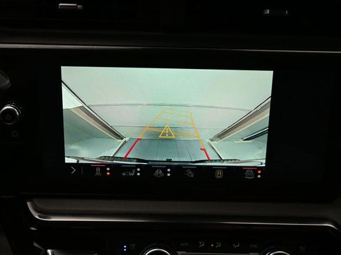 Used 2024 GMC Sierra 3500 AT4 w/ Technology Package image 33