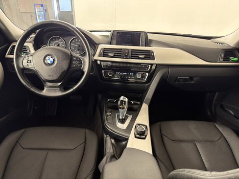 Used 2018 BMW 320i Sedan image 26