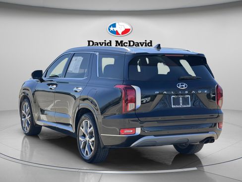 Used 2022 Hyundai Palisade Limited w/ Winter Package image 5