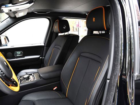 Used 2024 Rolls-Royce Cullinan image 9