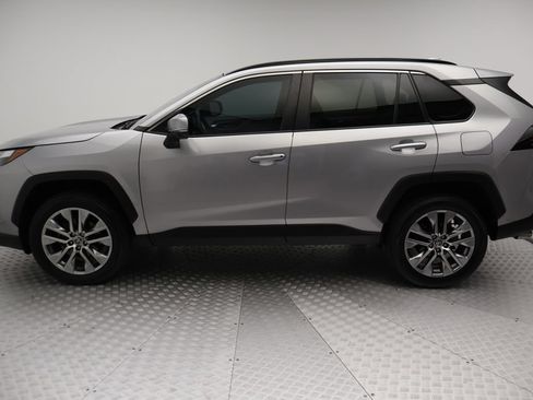 Certified 2022 Toyota RAV4 XLE Premium FWD image 12