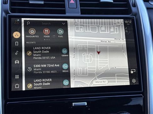 Used 2025 Land Rover Discovery S image 23