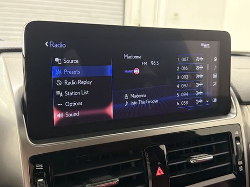 Certified 2023 Lexus GX 460 Luxury w/ Sport Design Package AWD/4WD image 20