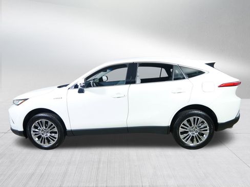 Used 2021 Toyota Venza XLE w/ Softex Package image 4