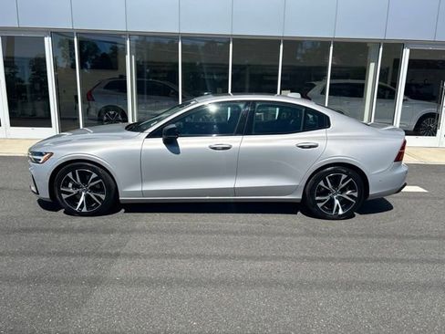 Used 2023 Volvo S60 B5 Plus w/ Climate Package AWD/4WD image 2