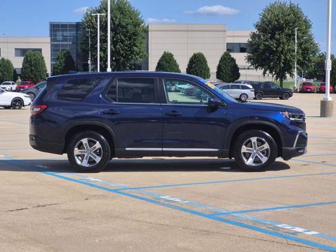 Certified 2024 Honda Pilot EX-L image 6