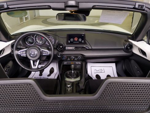 Used 2022 MAZDA MX-5 Miata Club w/ Brembo/BBS Recaro Package image 47