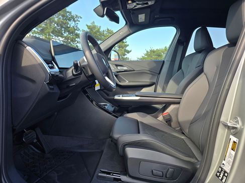 New 2026 BMW X1 xDrive28i w/ Technology Package AWD/4WD image 10