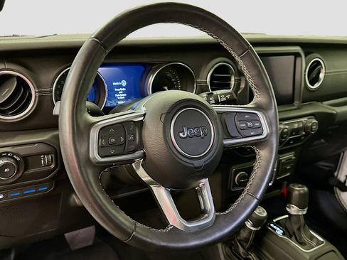 Used 2023 Jeep Wrangler Unlimited Sahara w/ Cold Weather Group AWD/4WD image 18