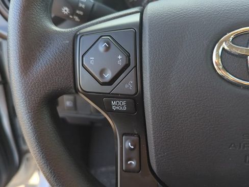 Used 2023 Toyota Tacoma SR AWD/4WD image 17