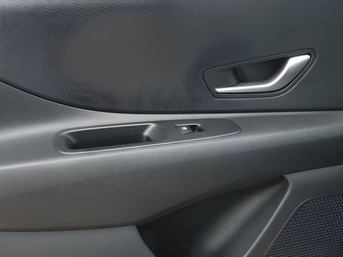 New 2026 Hyundai Elantra Sport image 8