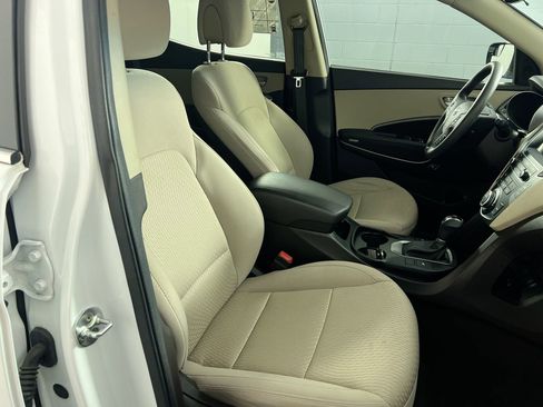 Used 2018 Hyundai Santa Fe Sport w/ 2.4L Value Package 02 image 32