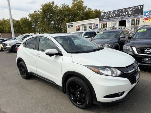 Used 2016 Honda HR-V EX image 1