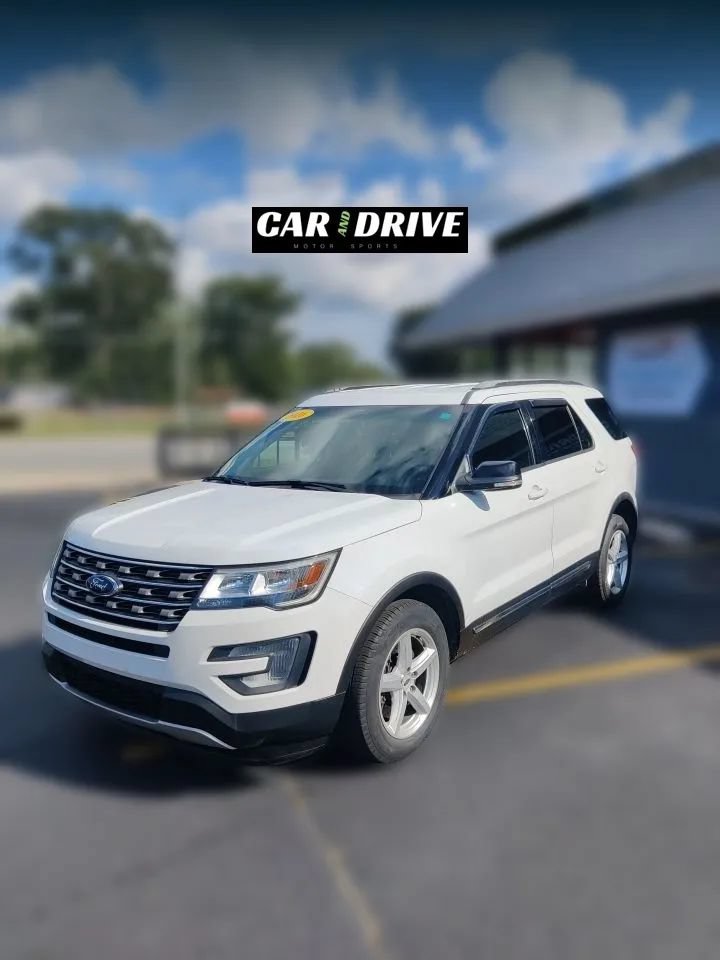 Used 2016 Ford Explorer XLT AWD/4WD image 3