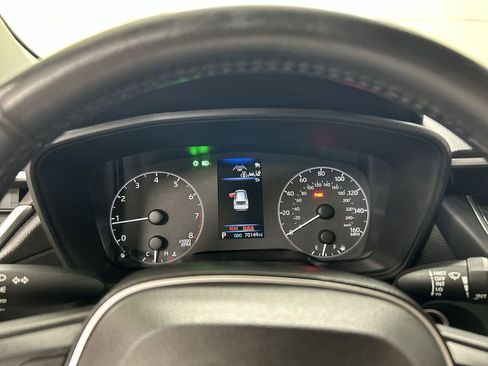 Used 2023 Toyota Corolla Cross LE w/ Moonroof Package image 13