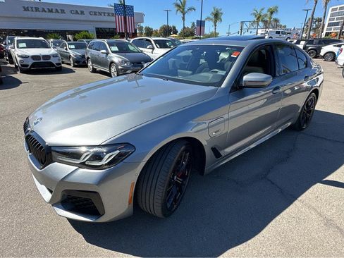 Used 2023 BMW 530e w/ M Sport Package image 11