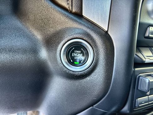 Used 2021 GMC Sierra 1500 SLT w/ SLT Premium Package image 16