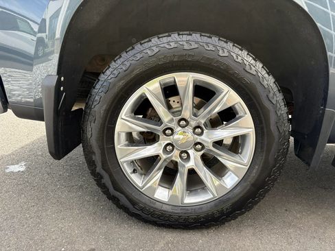 Used 2019 Chevrolet Silverado 1500 LTZ w/ LTZ Premium Package AWD/4WD image 20