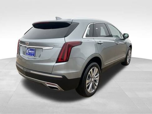 Used 2025 Cadillac XT5 Premium Luxury image 9