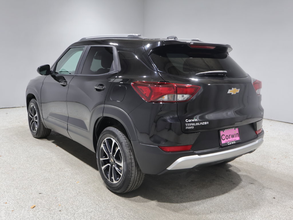 Used 2026 Chevrolet TrailBlazer LT AWD/4WD image 5