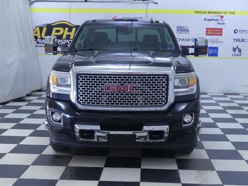 Used 2015 GMC Sierra 3500 Denali w/ Duramax Plus Package image 2