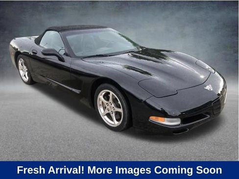 Used 2003 Chevrolet Corvette Convertible w/ Preferred Equipment Group1 RWD image 1