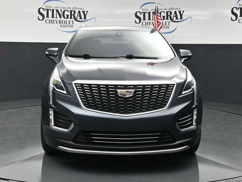 Certified 2020 Cadillac XT5 Premium Luxury FWD image 2