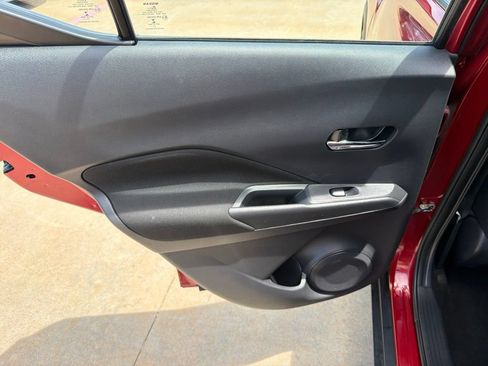 Used 2023 Nissan Kicks SV FWD image 15