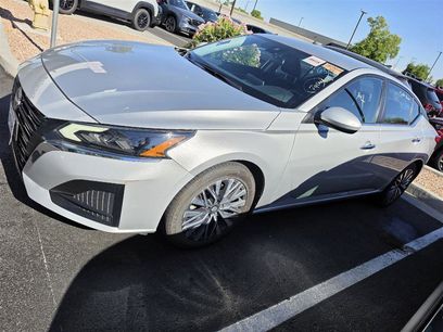 Used 2023 Nissan Altima 2.5 SV
