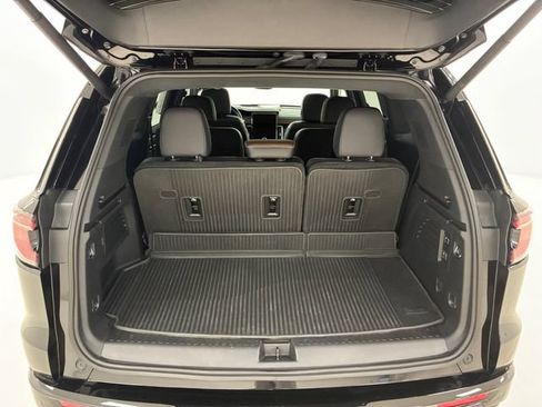 Certified 2026 GMC Acadia Denali Ultimate w/ LPO, Floor Liner Package AWD/4WD image 17
