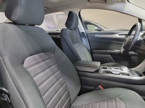 Used 2020 Ford Fusion SE AWD/4WD image 15
