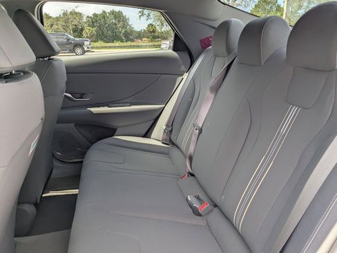 Used 2025 Hyundai Elantra Sport FWD image 16