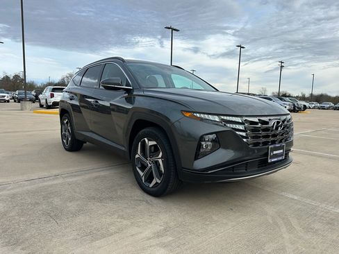 Used 2024 Hyundai Tucson Limited image 3