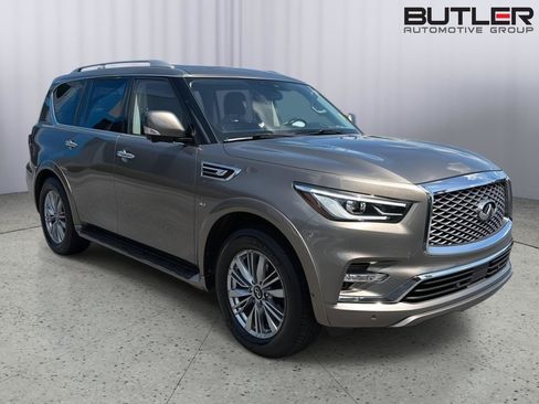 Used 2018 INFINITI QX80 2WD w/ Driver Assistance Package image 8