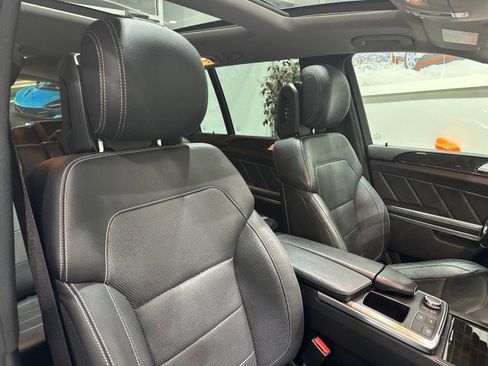 Used 2016 Mercedes-Benz GL 550 4MATIC image 57