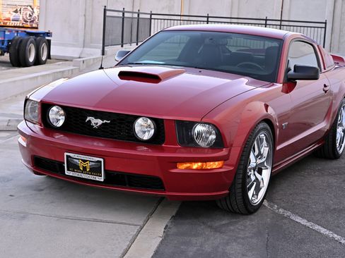 Used 2008 Ford Mustang GT Premium RWD image 36