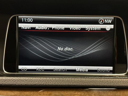 Used 2015 Mercedes-Benz E 350 4MATIC Sedan image 34