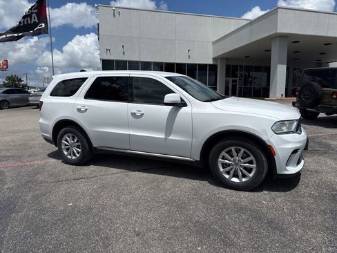 Used 2021 Dodge Durango SXT w/ 3rd Row Seating Group RWD image 19