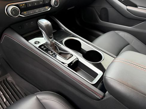 Used 2023 Nissan Altima 2.5 SR w/ SR Premium Package image 24