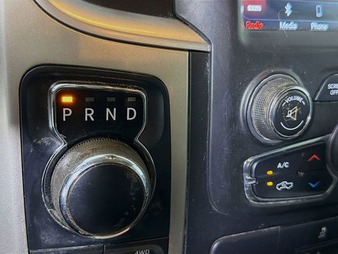 Used 2018 RAM 1500 SLT image 20