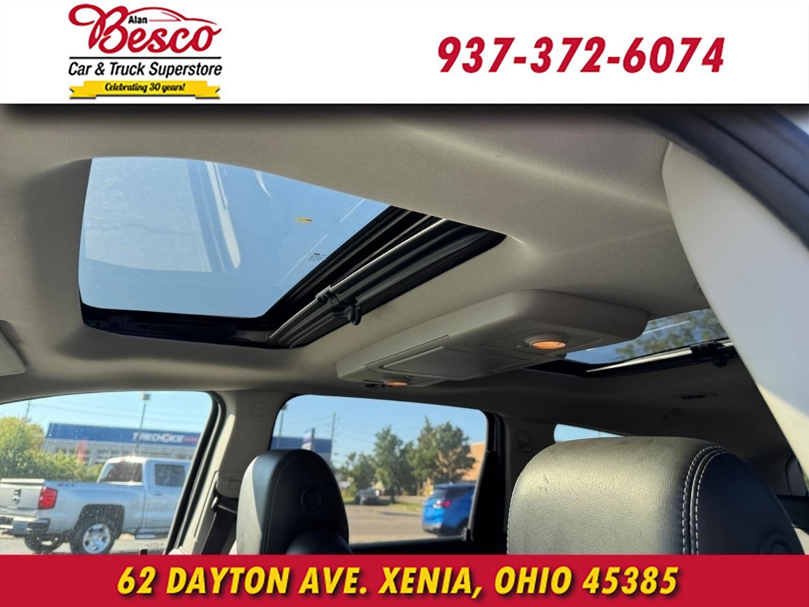 Used 2015 Chevrolet Traverse LTZ FWD image 10