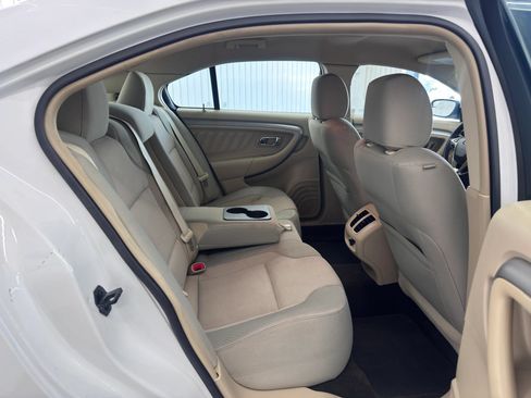 Used 2015 Ford Taurus SEL FWD image 11