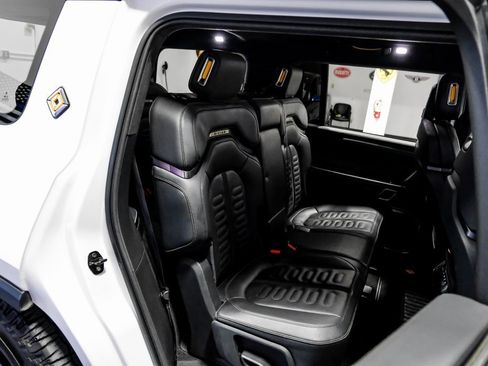 Used 2023 Rivian R1S Adventure image 32