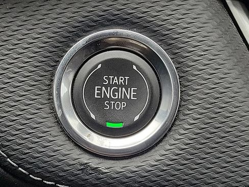 Used 2026 Chevrolet Equinox LT w/ Safety and Technology Package FWD image 17