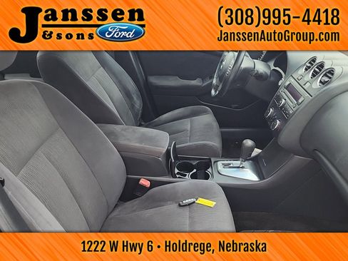 Used 2010 Nissan Altima 2.5 S w/ Convenience Pkg FWD image 7