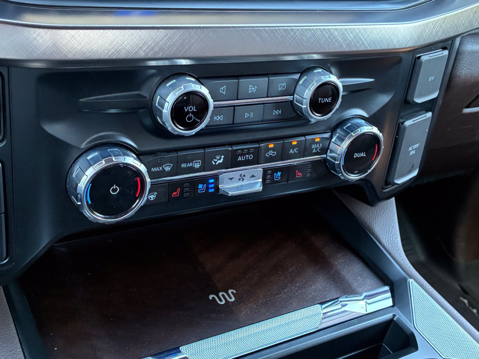 Used 2023 Ford F250 King Ranch AWD/4WD image 25