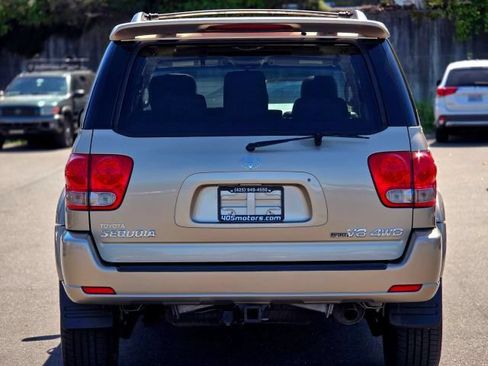 Used 2007 Toyota Sequoia SR5 AWD/4WD image 6