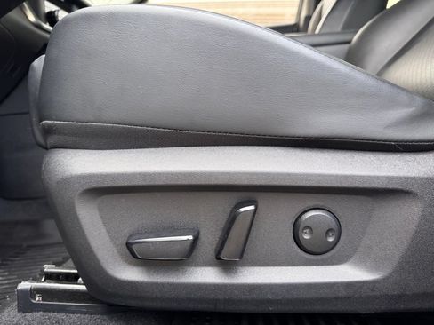 Used 2024 Nissan Rogue SV w/ SV Premium Package FWD image 9