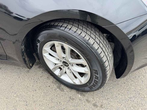 Used 2011 Kia Optima LX w/ Convenience Pkg image 32