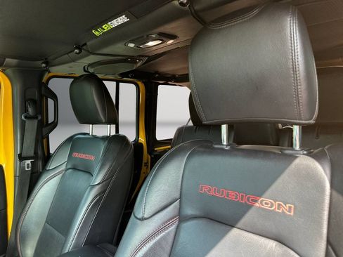Used 2018 Jeep Wrangler Unlimited Rubicon AWD/4WD image 14